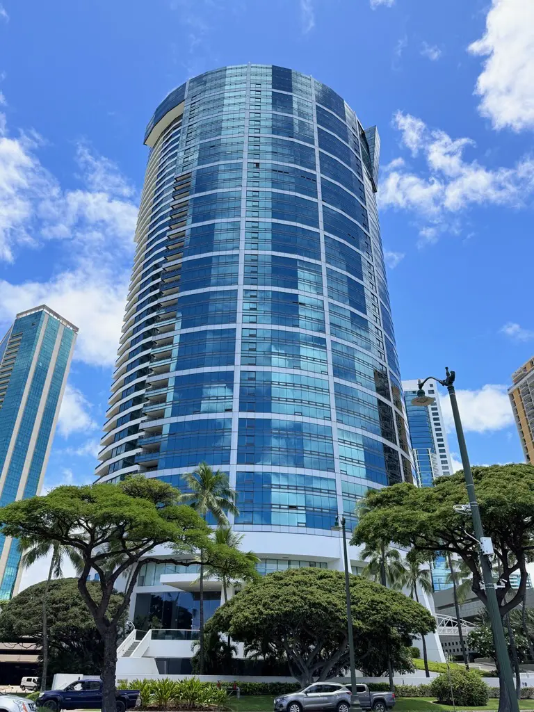 Nauru-Tower-Honolulu